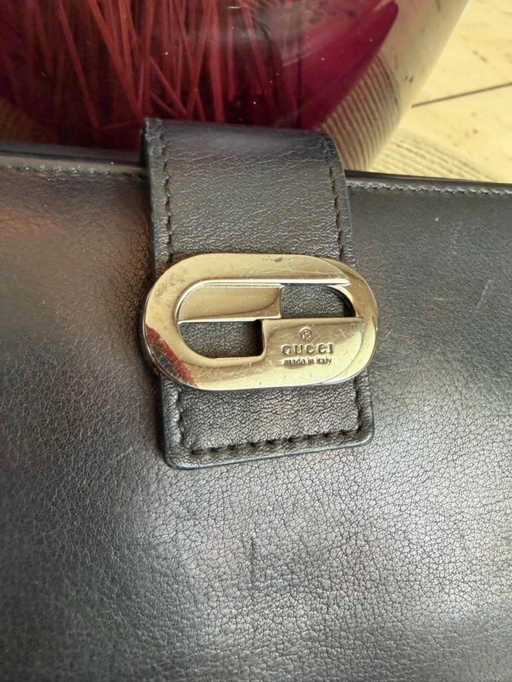 Vintage Gucci Black Leather Bifold Wallet with Snap Back - Picture 2 of 15